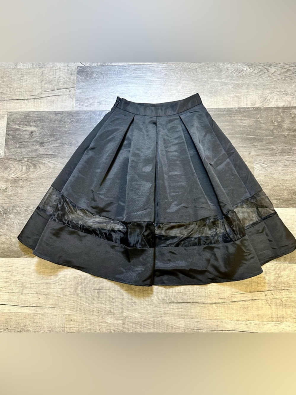 Express Black Midi Skirt Sheer Panel Pleated A-Line Size 0 NWT - Picture 4 of 4